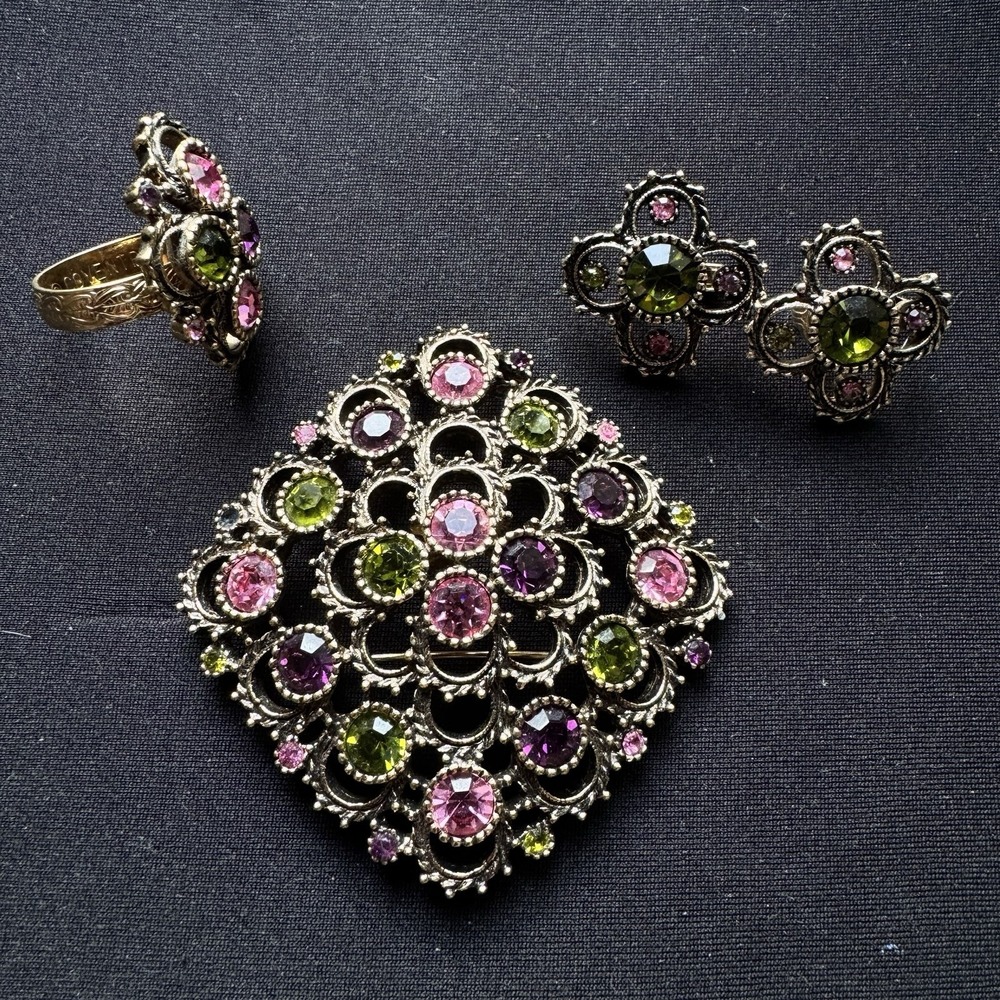 Vintage Sarah Coventry "Austrian Lites" (1973) Brooch Clip On Earrings Ring Set